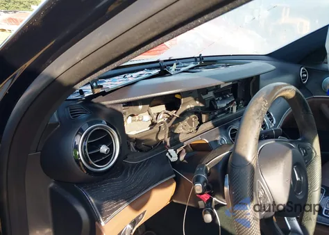 2017 Mercedes-Benz E 300 4Matic из США, поврежденный, VIN WDDZF4KBXHA084741